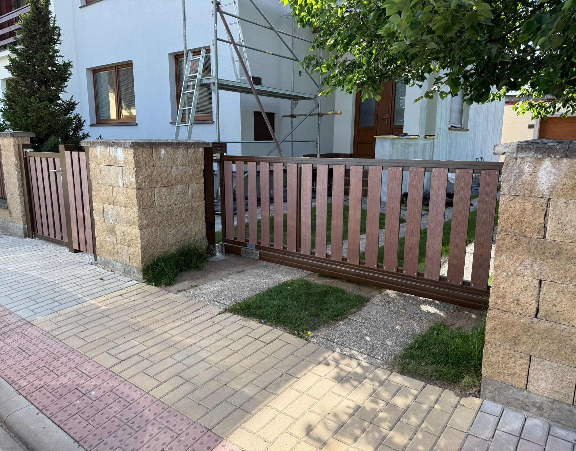 Brána, branka